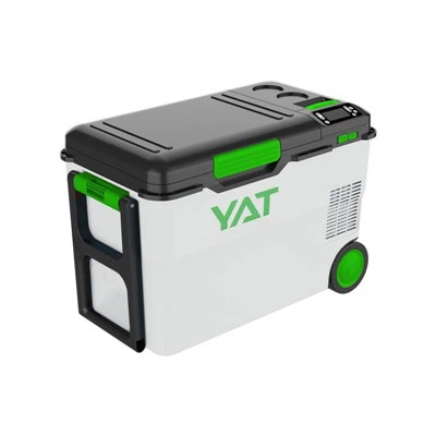 Czy w minivanie można używać lodówki samochodowej?